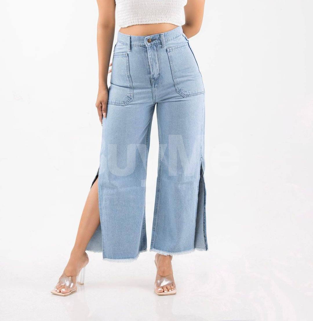 HIGHWAIST HEM FRAYED SIDE OPEN JEANS - ICE BLUE