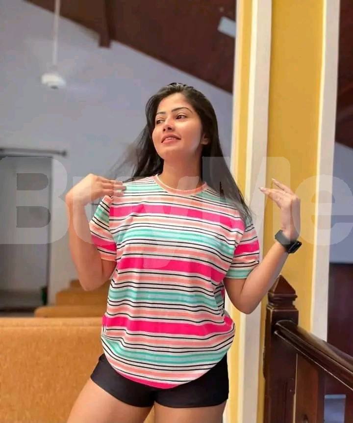 RAINBOW COLOUR T-SHRT