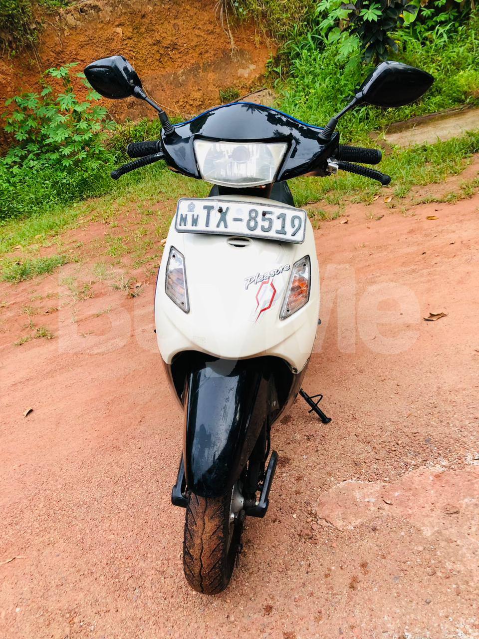 HONDA PLEASURE 2009
