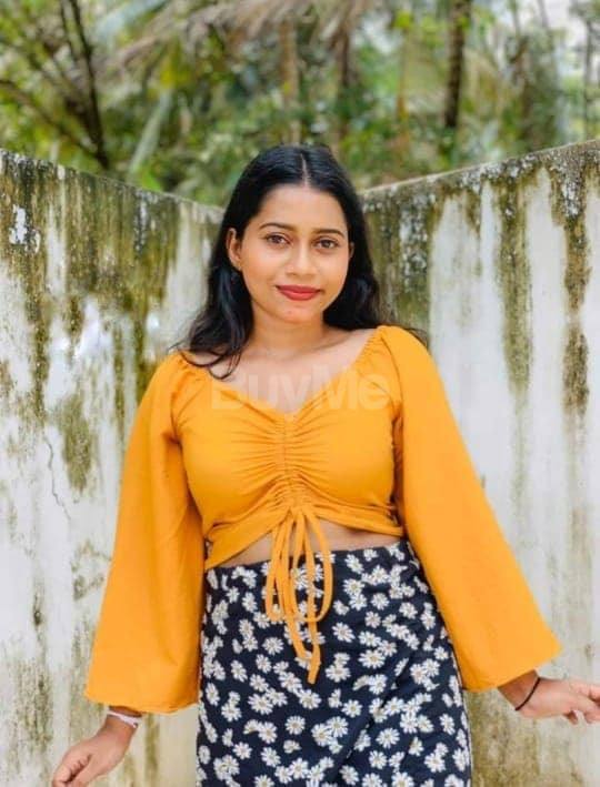 STYLISH YELLOW CROP TOP