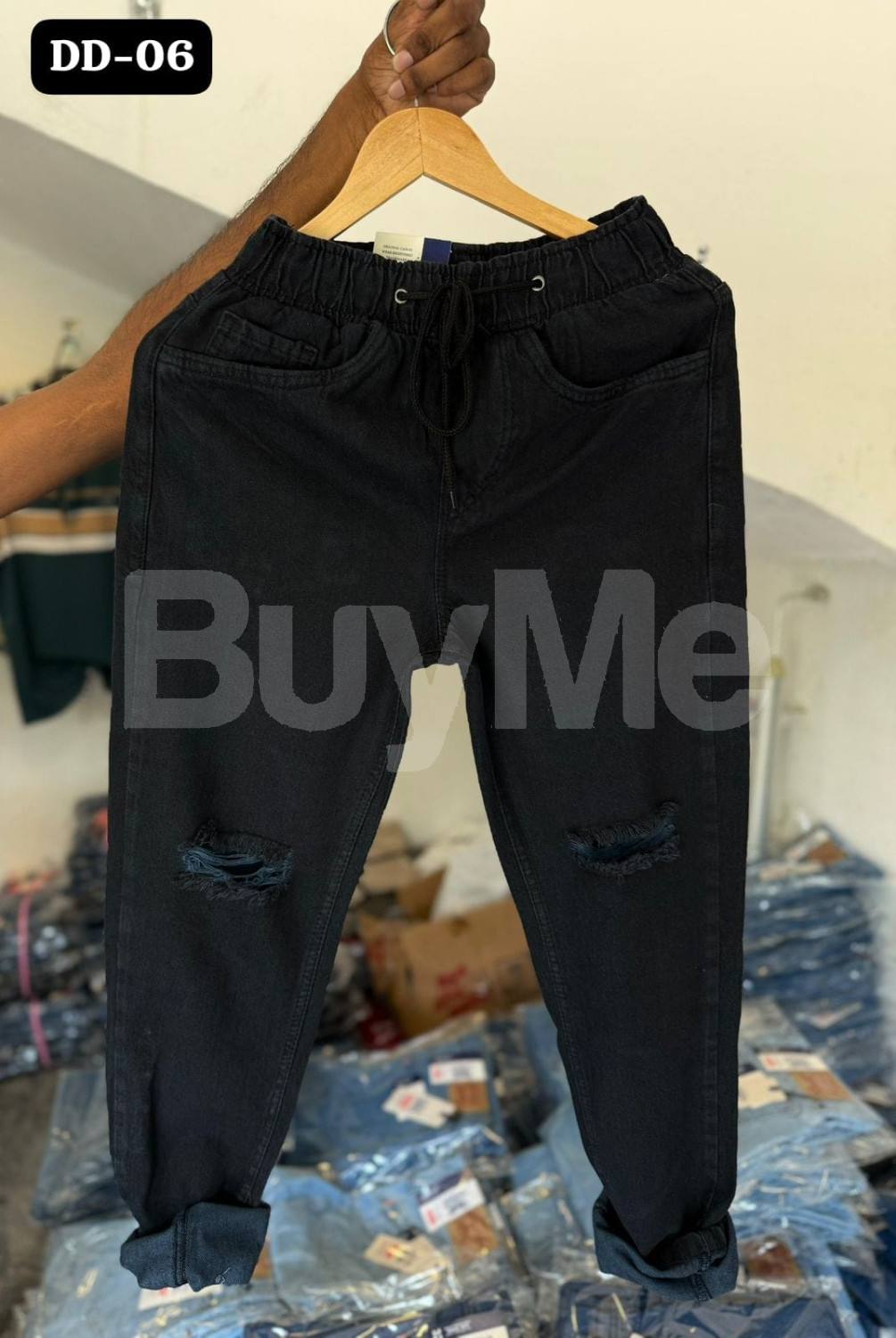 MENS RIPPED LEVIS ELASTIC DENIM - BLACK