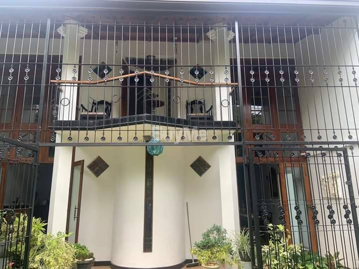 HOUSE FOR SALE IN COLOMBO 8