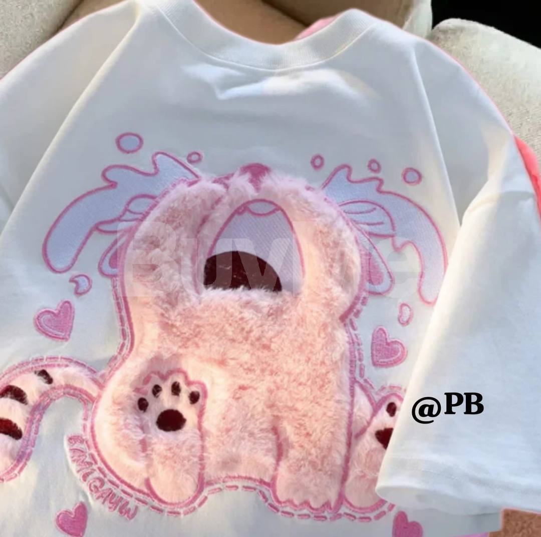 CRYBABY KITTEN FLUFFY BAGGY TSHIRT - WHITE