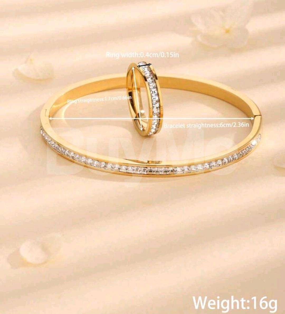 BANGLE WITH RING - GOLD