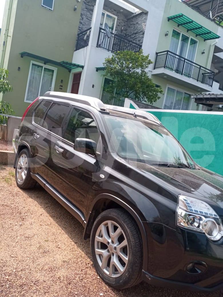 NISSAN X-TRAIL 2013