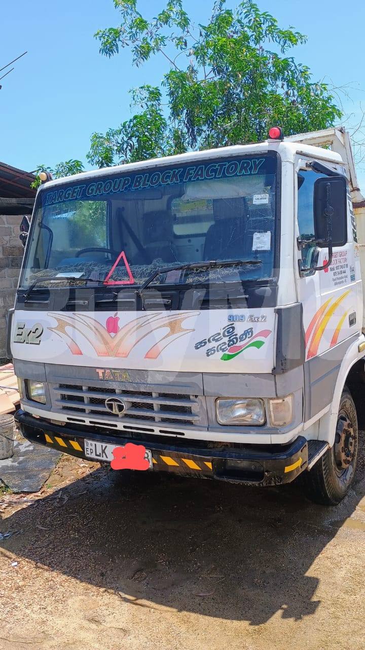 TATA LPK 909 2012