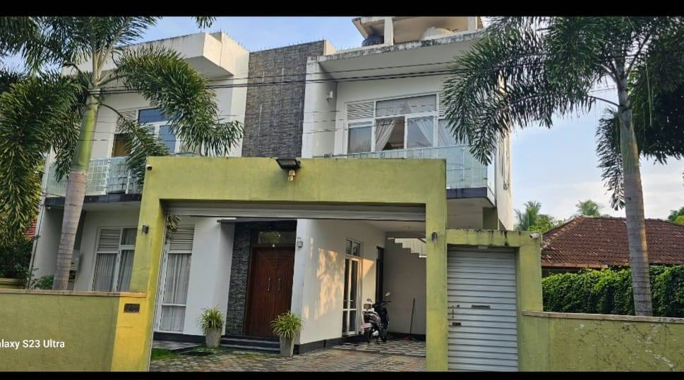 2-STORY HOUSE FOR SALE IN TANGALLE