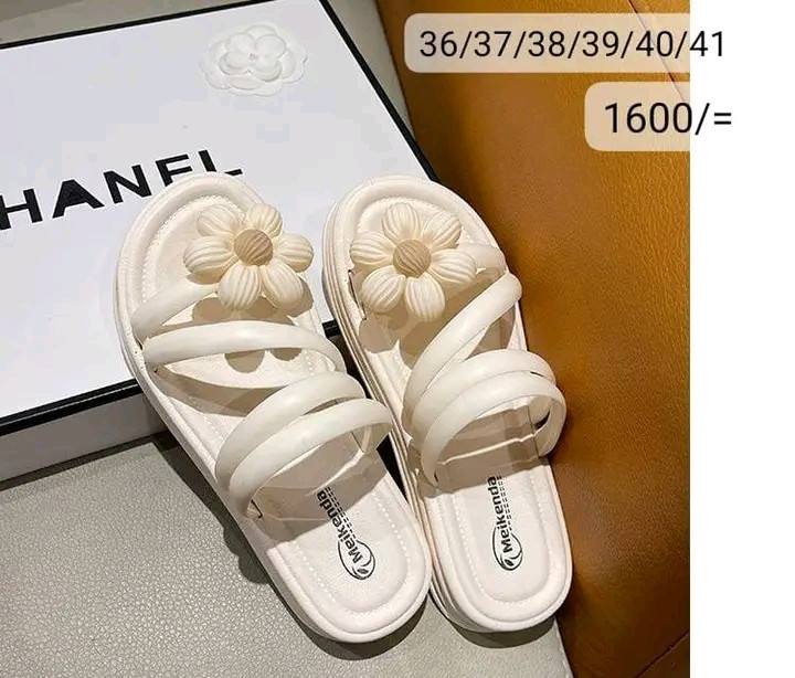WHITE SLIPPERS DESIGN