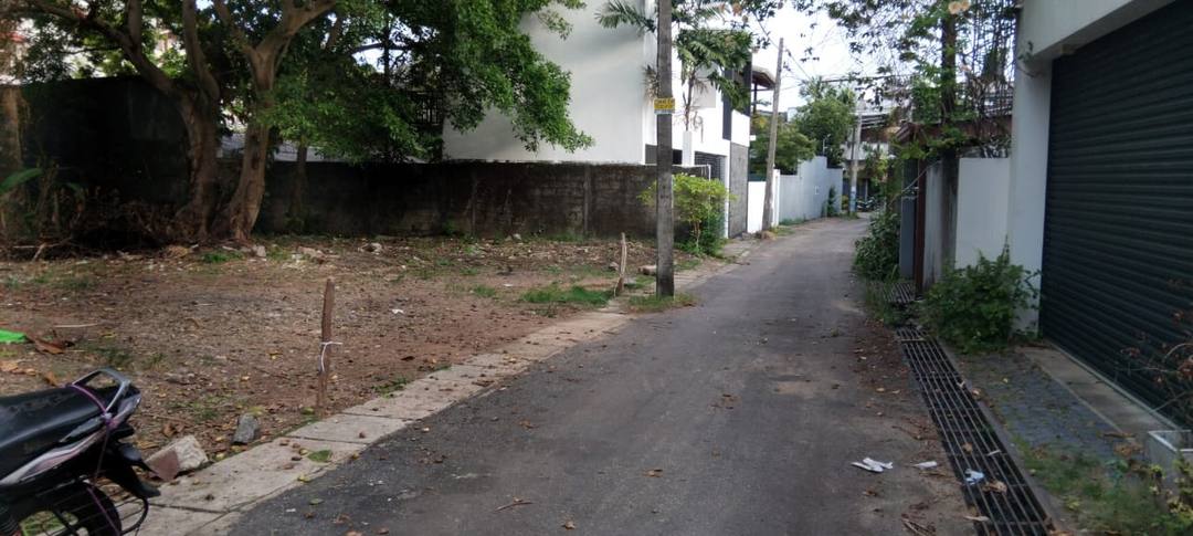 LAND FOR SALE IN BATTARAMULLA