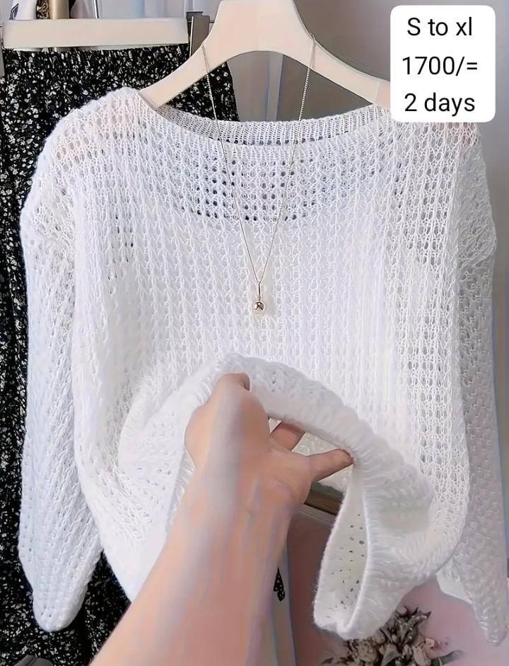 WHITE SHORT BLOUSE