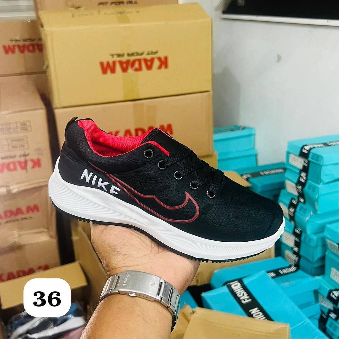 SHOE