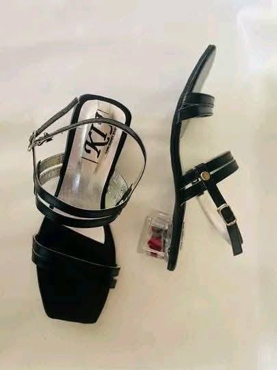 LADIES HEELS DESIGN