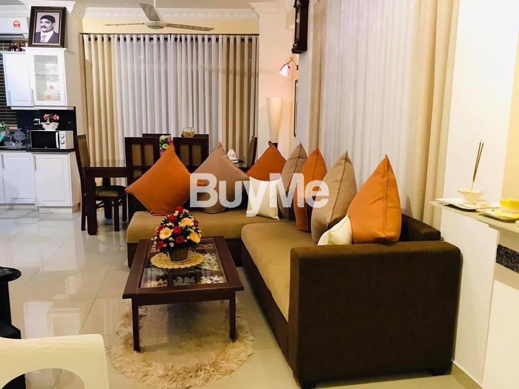 LUXURY FURNISHED PENTHOUSE APARTMENT AT EMERALD TOWER - PELAWATTA ROAD, NUGEGODA