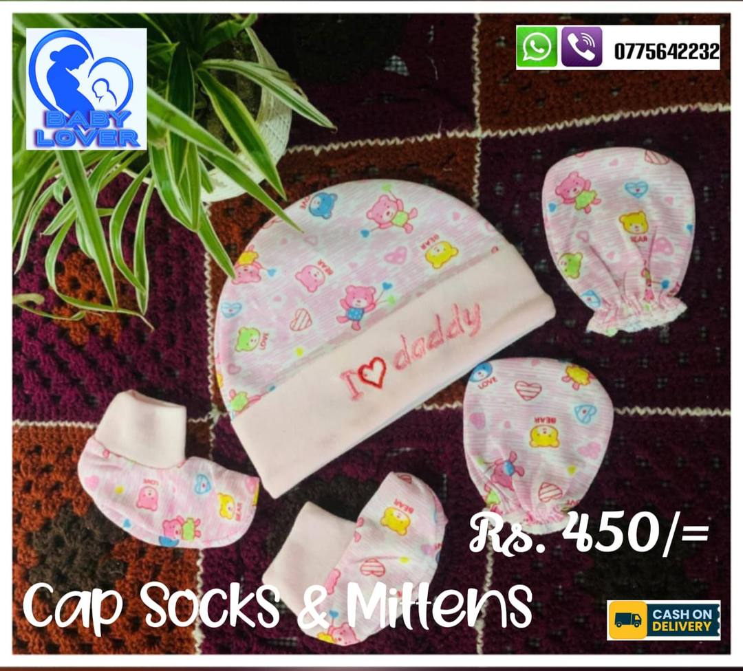 CAP SOCKS & MITTENS