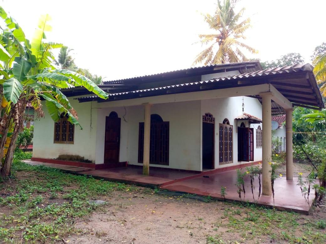 15-PERCH LAND WITH HOUSE FOR SALE IN KEKANADURA, MATARA