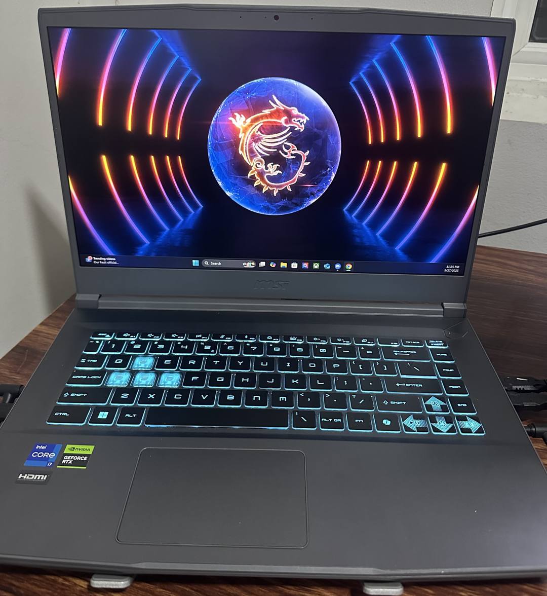 MSI THIN 15 B12UCX
