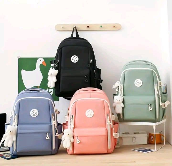 MODERN HANDBAGS DESIGN COLLECTION