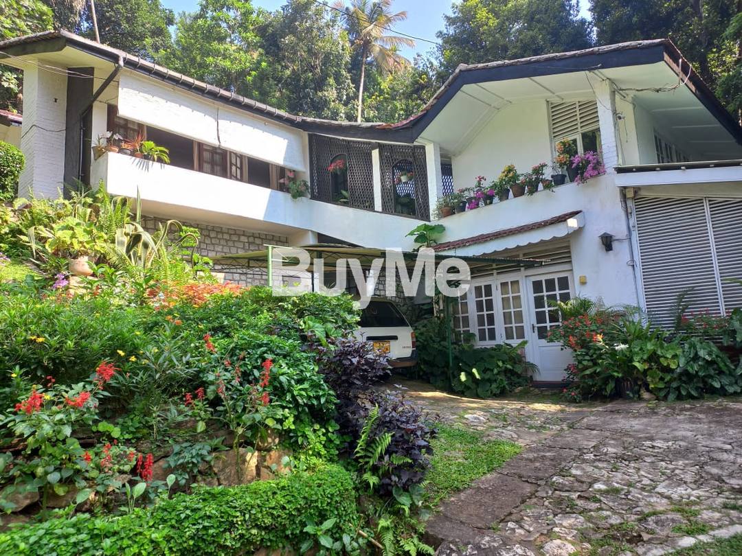 HOUSE FOR SALE IN KANDY