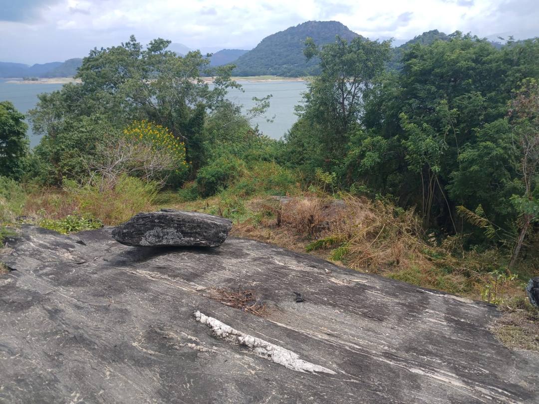 614-PERCH LAND FOR SALE NEAR VICTORIA RESERVOIR