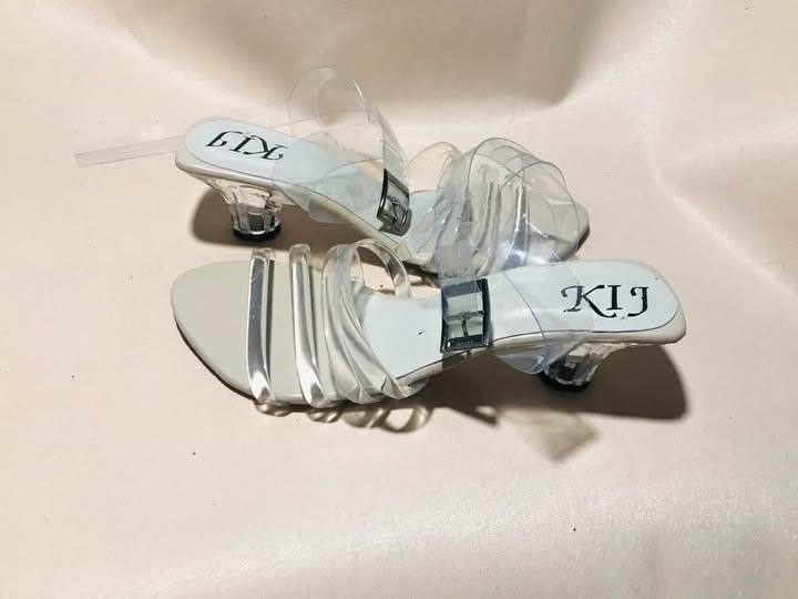 LADIES HEELS WHITE STYLE