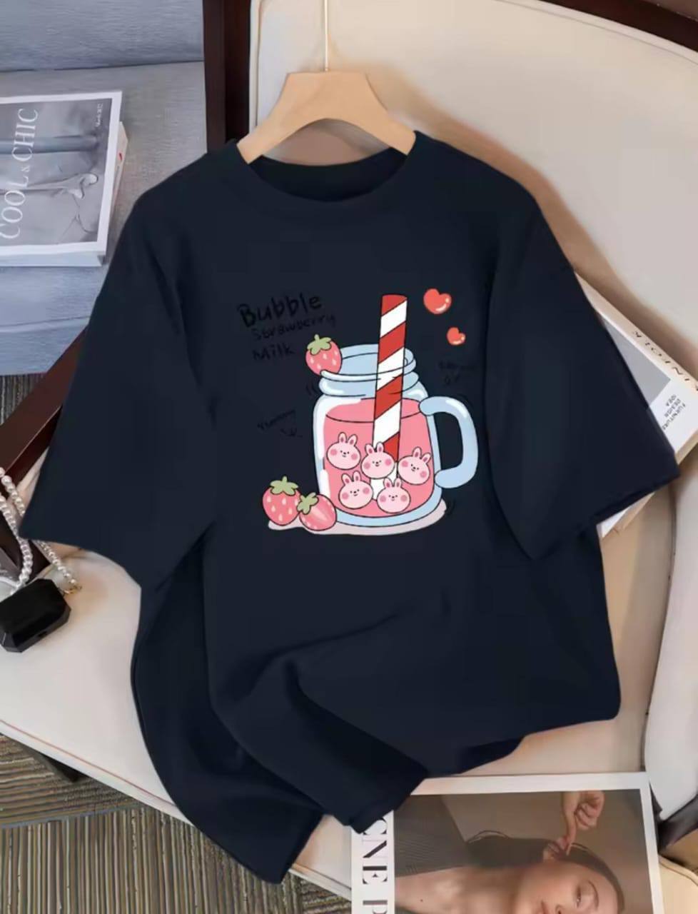 NAVY BLUE TEE WITH BUBLLE CUP PRINT