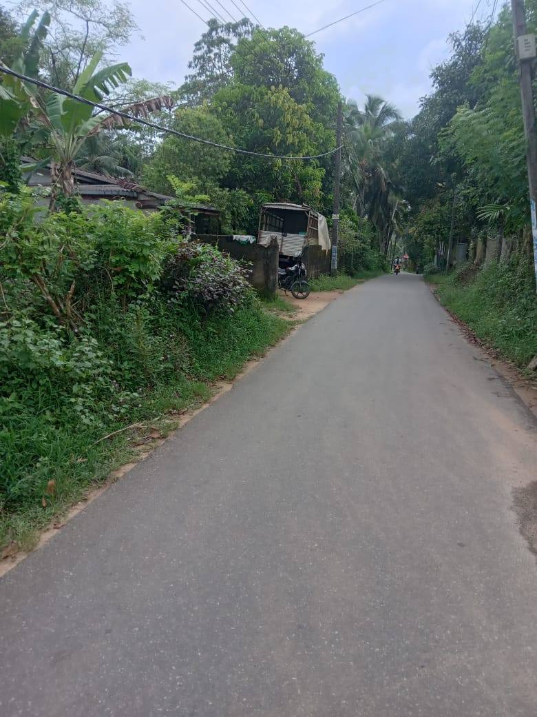 LAND FOR SALE IN ARUKWATTA GANEGODA AREA, PADUKKA