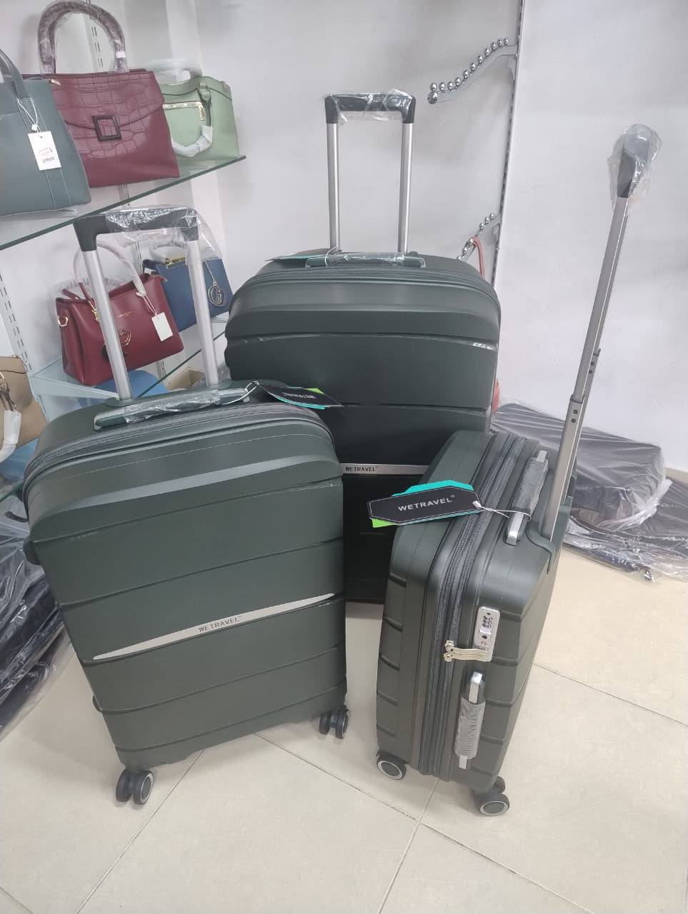 STYLISH LUGGAGE FOR SALE