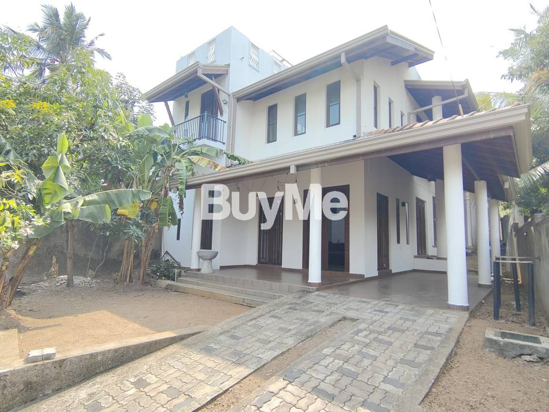 FULLY FURNISHED THREE STOREY HOUSE FOR SALE IN KADAWATHA