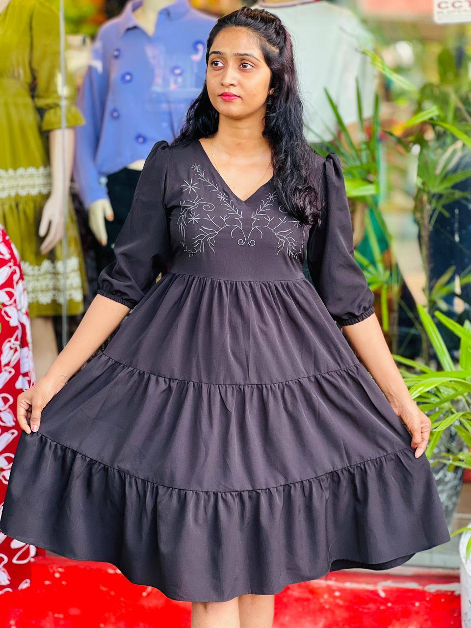 STYLISH SHORT FROCK FOR SALE