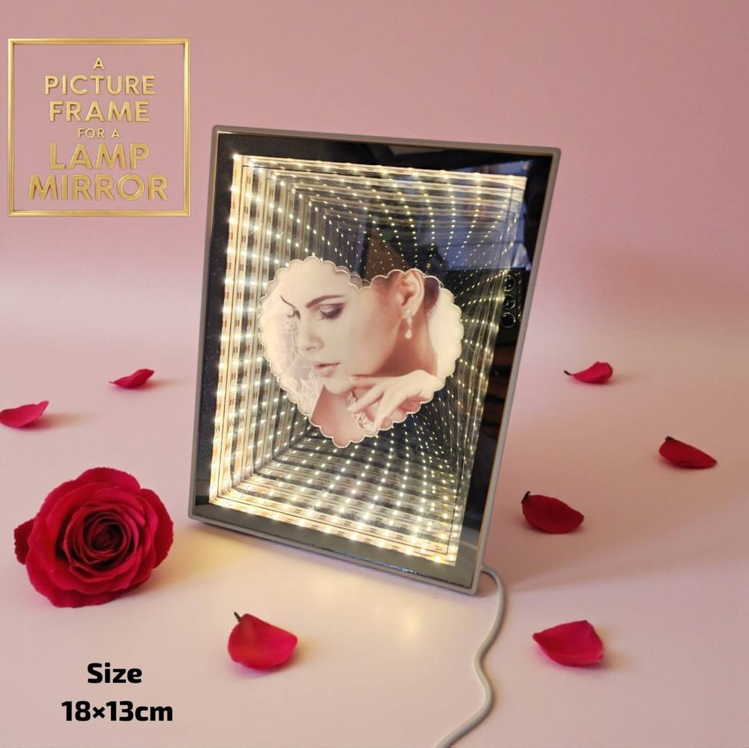 MAGIC MIRROR PHOTO FRAME