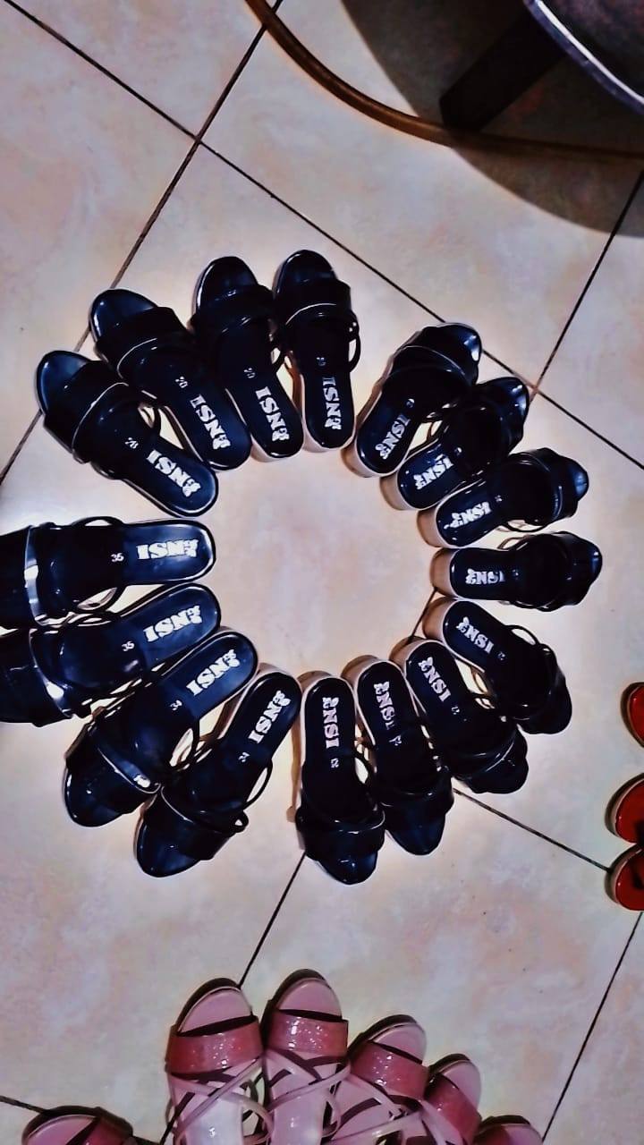 LADIES HEELS AVAILABLE