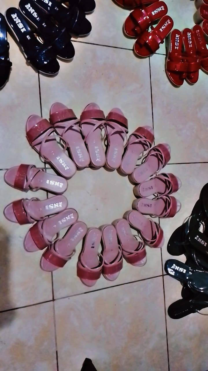 LADIES HEELS AVAILABLE