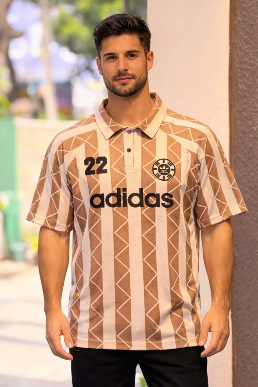 NEW TWO TONE COLLAR T-SHIRT