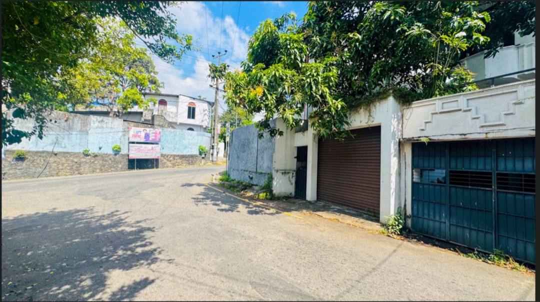 TWO-STOREY HOUSE FOR SALE IN RAJAGIRIYA