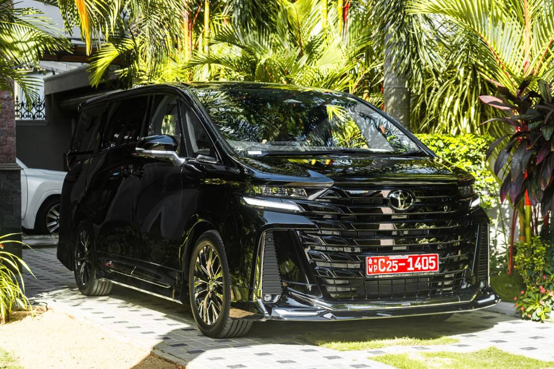 TOYOTA VELLFIRE Z 2024