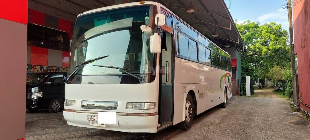 HINO SELEGA 2011 / 61