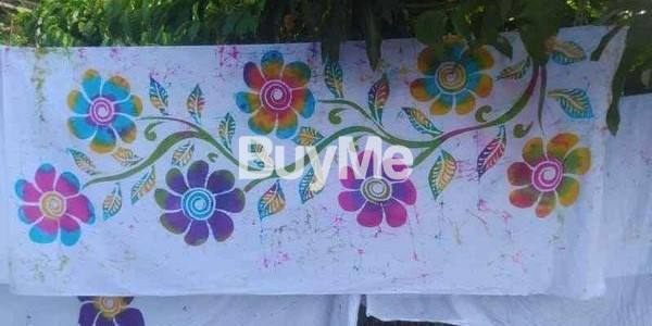 BATHIK SAREE - WHITE WITH BATIC MIX COLOUR DESIGN