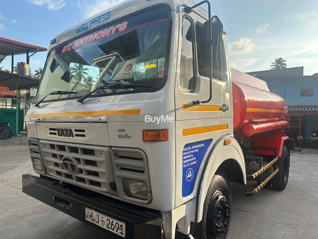 TATA 1615 FUEL BOWSER 2011