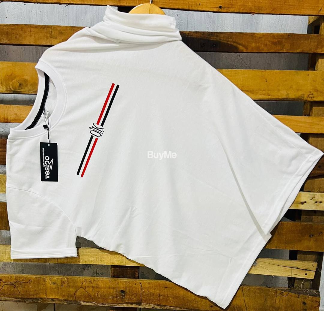 WHITE & BLACK CREW NECK TSHIRTS