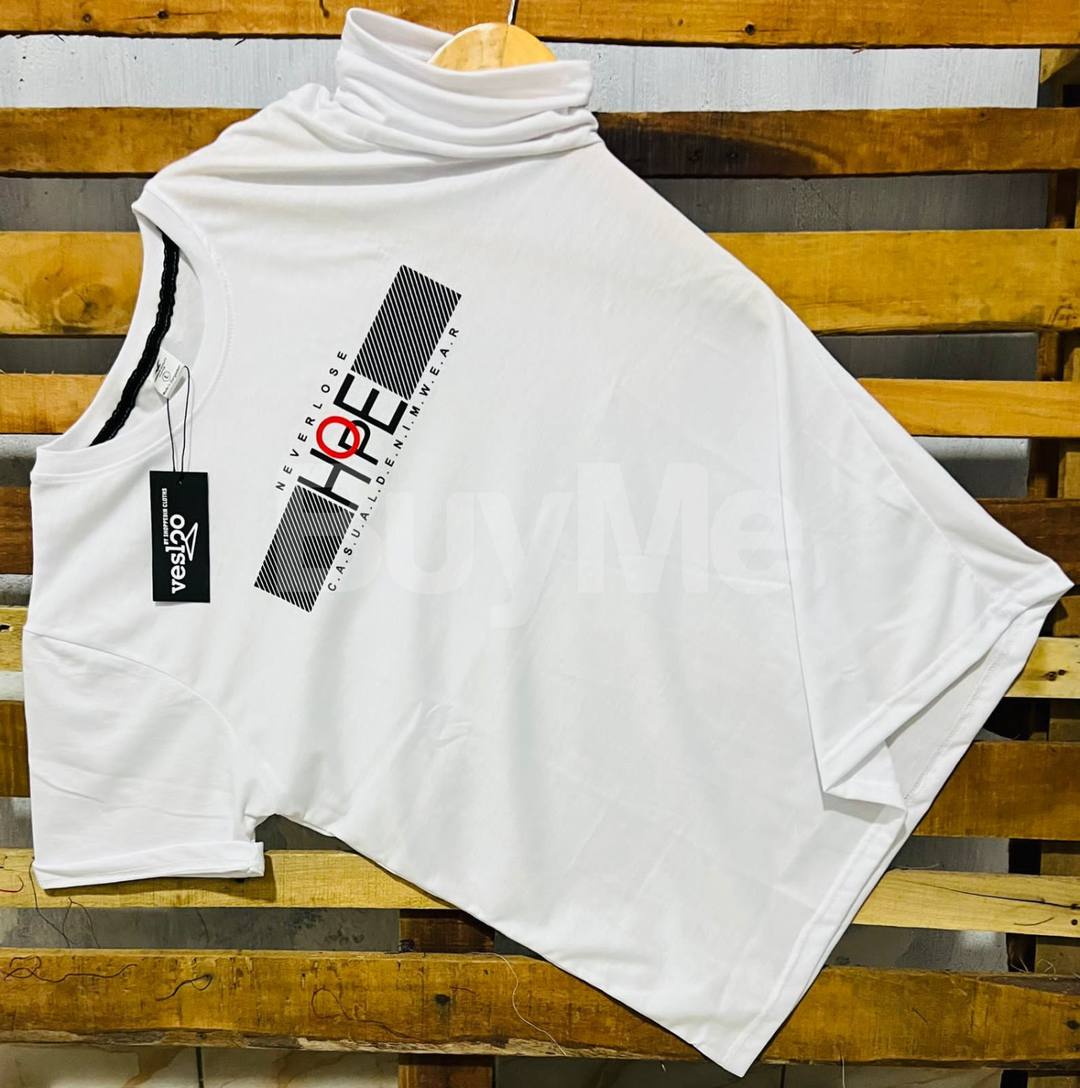 CREW NECK TSHIRTS PREMIUM QUALITY 180 GSM - WHITE COLOUR